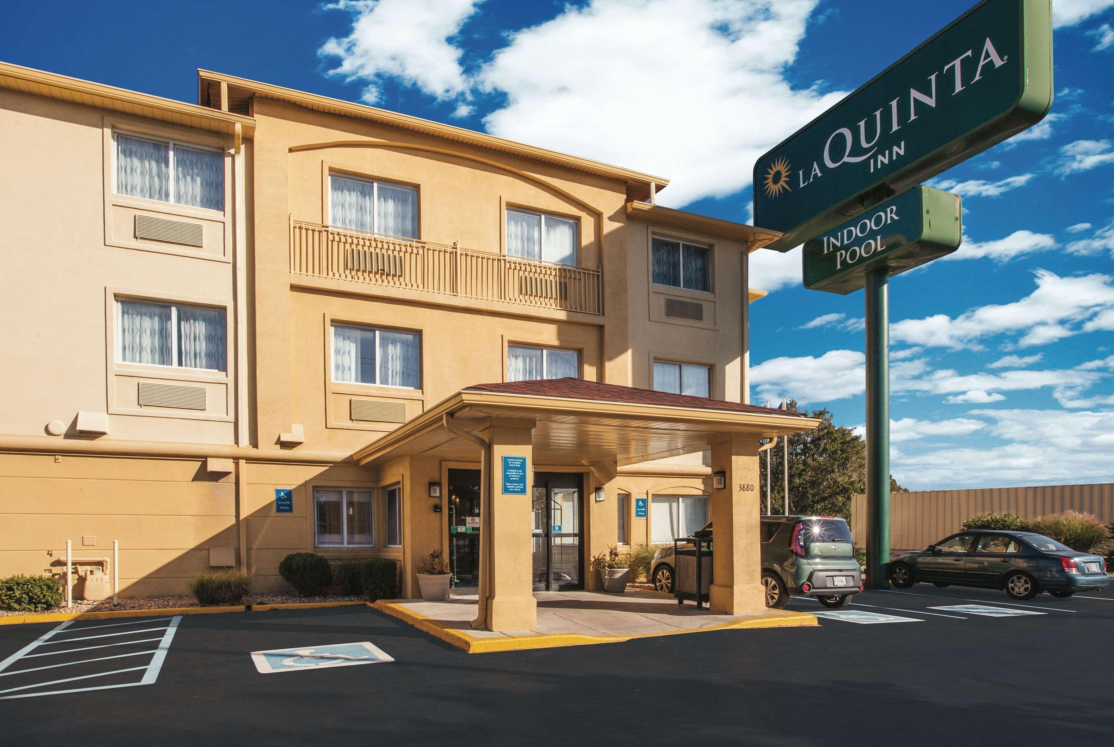 La Quinta Inn By Wyndham Indianapolis North At Pyramids מראה חיצוני תמונה